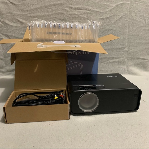 Elephas Mini Projector - Picture 5 of 7